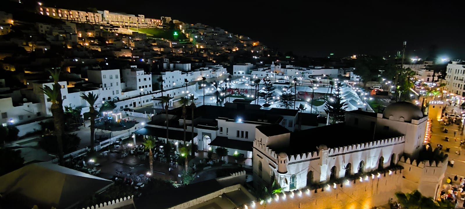 شقة بساحة الفدان للكراء بتطوان