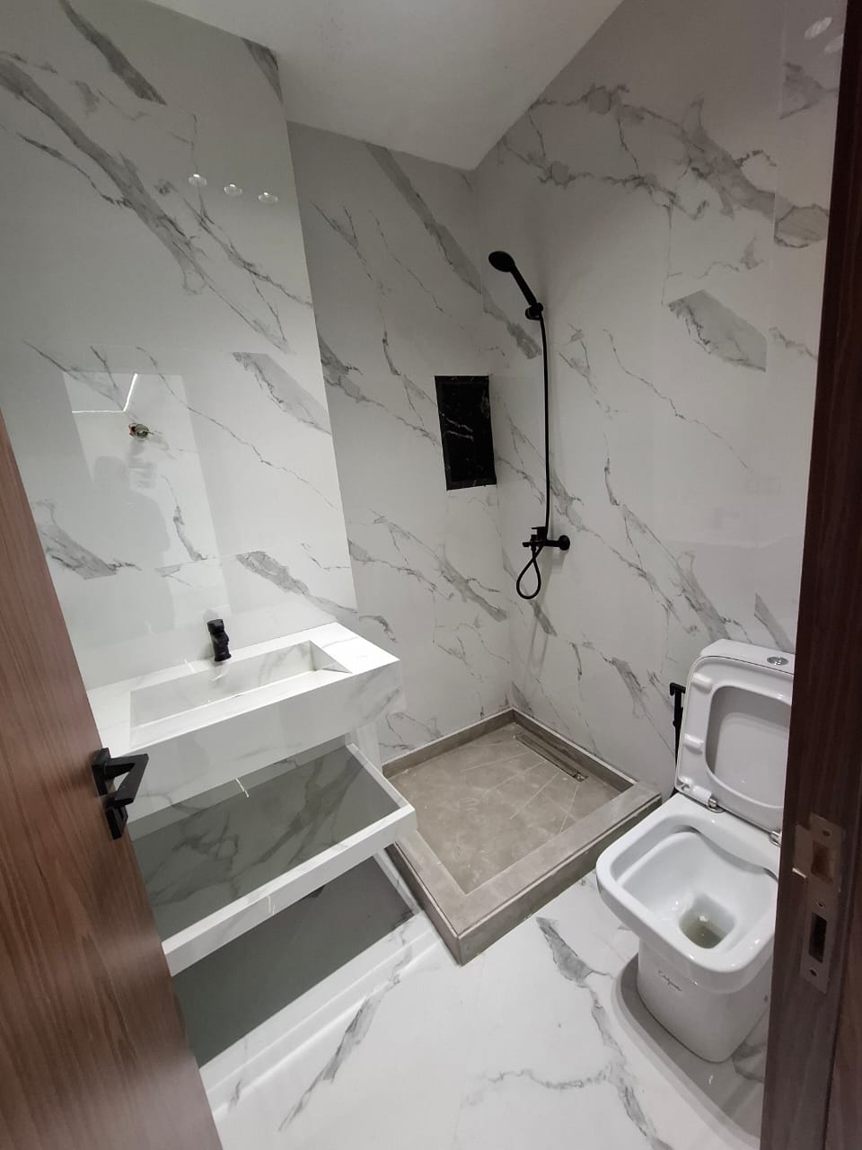 شقق محفظين للبيع بالمضيق