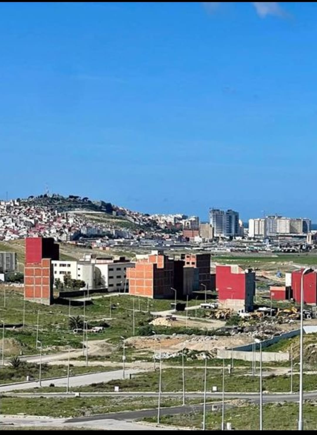 أرض 100 متر بتجزئة كنوني