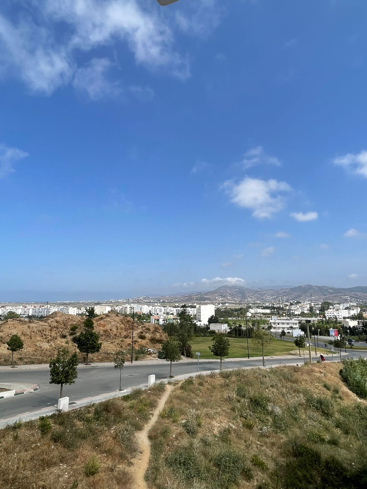 شقة للكراء اليومي بجانب مرجان